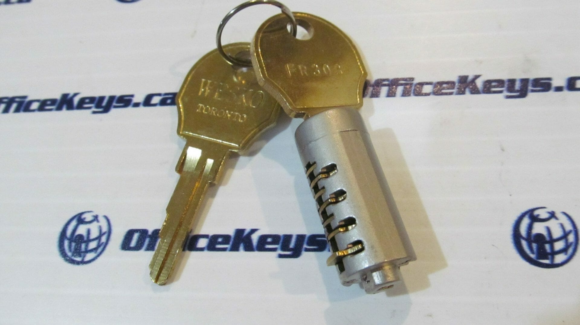 FREE CHANGE KEY/ FREE SHIPPING!!!!!!! Steelcase lock cores/New and Used 